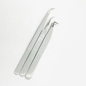 Pinzas de extensión de pestañas sostenibles de acero inoxidable japonés recubiertas de Color gris Agarre fuerte Pinzas de agarre perfecto con LOGO - Product Image 1