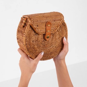 Sac rond en rotin durable, sac à main pour femme de haute qualité, prix abordable, avec fermeture à rabat. - Product Image 2