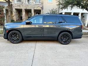 Escalade 2021 4WD Sport Platinum, moteur V8 de 6,2 litres, très bien équipé, non modifié - Product Image 2