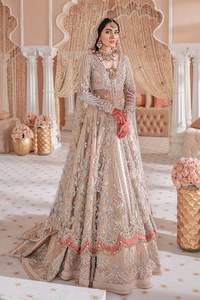 Belle nouvelle collection de mariage 2024 brodée soie Lehenga Choli perles de verre en cristal lourd Dupatta demoiselle d'honneur chemisier perlé - Product Image 2