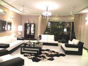 Handmade Hair On Genuine Cowhide <b>Rug</b> <b>Natural</b> Leather Carpet From OEM Factory Custom Cowhide Area <b>Rug</b> For Indoor & Outdoor Decor - Product Image 3