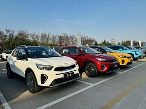 Kias Yipao KX1 Nouveau SUV à acheter en ligne auprès de fournisseurs chinois, petit SUV économique en carburant avec boîte de vitesses automatique - Product Image 2