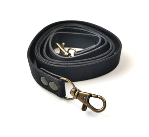 Asa de corcho negra para bolso con PU de 120 cm x 18 mm con acabado en latón antiguo - Product Image 3