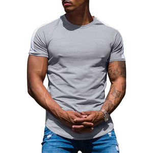 Camisetas de verano con cuello redondo de diseño personalizado de poliéster y algodón transpirable Camisetas de manga corta de estilo callejero para hombre personalizables OEM - Product Image 1