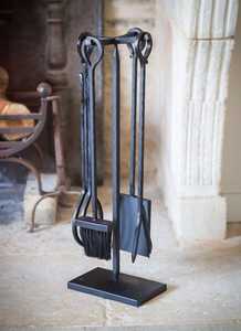 Outil forgé à la main Sheppard Crook Fire avec support pour ensembles intérieurs et extérieurs Pinces à poker Pelle Brosse Cheminée Ensemble et accessoires - Product Image 6
