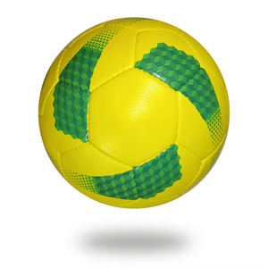 Nouveau ballon de football et de soccer en cuir léger en gros, personnalisé, résistant, fabriqué au Pakistan pour l'entraînement - Product Image 4