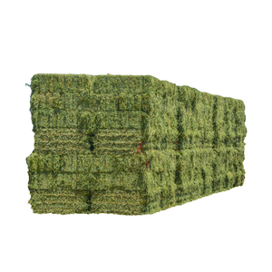 Vendedores internacionales Timothy Hay & Alfalfa Pellets de heno para peces, perros, cerdos, cosas de alimentación de animales en embalaje de bolsa - Product Image 1