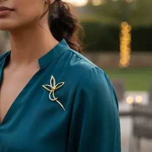 Exquisito Broche de Libélula de Cristal para Joyería de Moda Femenina - Product Image 2