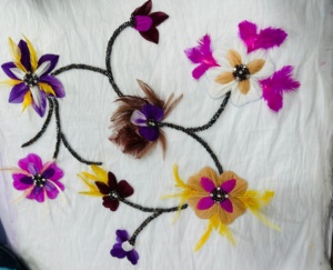 Lehenga ลูกไม้ถักนิตติ้งผ้าโพลีเอสเตอร์100% ที่ทำขึ้นอย่างสวยงามเป็นมิตรต่อสิ่งแวดล้อมผ้าเย็บปักด้วยมือแบบออร์แกนิคที่หรูหราน้ำหนักเบาสำหรับเจ้าสาว - Product Image 3