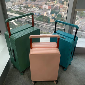 <span class=keywords><strong>Valigia</strong></span> OEM di <span class=keywords><strong>Grande</strong></span> Capacità con Molteplici Colori e <span class=keywords><strong>Dimensioni</strong></span>, Materiale Resistente, Ricarica USB, Trolley con Ruote - Product Image 2