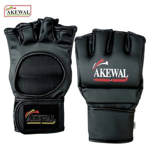 Gants de poinçonnage MMA demi-doigts en cuir de vachette de qualité supérieure personnalisés noirs unisexes applicables avec poignées - Product Image 3