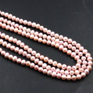 Perles en forme de pomme de terre lisses en perle rose magnifique, très vendues, 5-5,5 mm, qualité AAA+, pierres précieuses en gros pour la fabrication de bijoux - Product Image 1