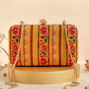Pour haldi belle pochette brodée fil travail mode sac à main pour mariage festif et tenue de soirée - Product Image 1