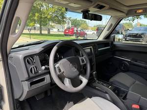 Jeep Commander Sport 2008 usado en venta a bajo precio - Product Image 3