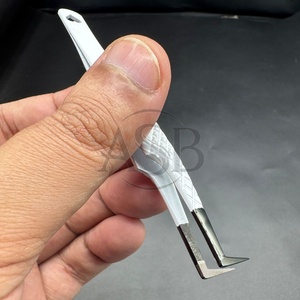Pinzas de extensión de pestañas con punta de nano fibra, bota delgada de 90 grados, pinzas de pestañas puntiagudas de agarre fuerte de acero inoxidable sostenible - Product Image 5