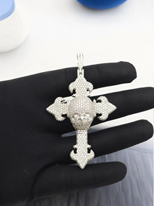 Pendentif Croix Moissanite Luxe Iced Out VVS Diamant Bijoux Hip Hop Finition Argent Collier Statement - Product Image 3