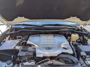 TOYOTA LAND CRUISER 2020 d'occasion, conduite à gauche/droite - Product Image 6