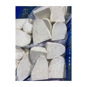 Morceaux de taro glacés à la chair marbrée blanche et violette, soigneusement coupés et emballés pour des recettes traditionnelles et modernes - Product Image 1