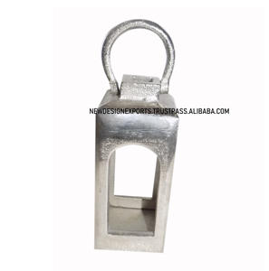 Linterna votiva de metal de lujo para la decoración navideña del hogar hecha de aluminio duradero - Product Image 2