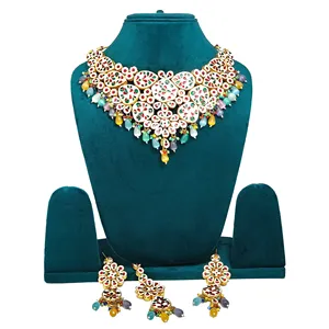 Conjunto de collar victoriano chapado en oro de 24 quilates con Kundan multicolor y Maang Tikka para bodas, joyería nupcial fina. - Product Image 4