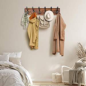 Ensemble de cintres en bois pour armoires familiales, cintre en bois extra large pour trench-coats, cintre élégant en bois de hêtre pour des placards bien organisés - Product Image 2