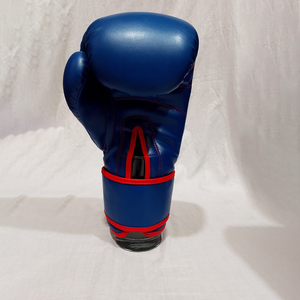 Gants de poinçonnage personnalisés OEM 16oz logo en cuir PU respirant professionnel personnalisable pour une utilisation en extérieur dans la boxe d'arts martiaux - Product Image 5