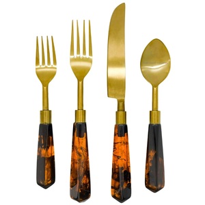 Maravilloso juego de cubiertos de metal con mango de concha de tortuga acabado dorado para el hogar y la boda juegos de cubiertos de mesa - Product Image 1