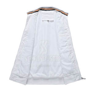 Chaqueta de bombardero para hombre de último diseño, prendas de vestir exteriores con cuello levantado y logotipo frontal disponible en diferentes colores, hecha en Pakistán para el invierno - Product Image 3