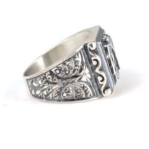 Pendiente de hombre estilo hip-hop de plata 925 con diseño de águila y cuadrado, con incrustaciones de gemas de cobre tipo placa en el dorso. - Product Image 4