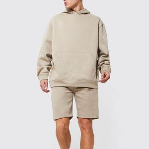 Diseño personalizado cómodo verano conjuntos hombres sudaderas con capucha y pantalones cortos conjunto fabricante con calidad de tela duradera - Product Image 1