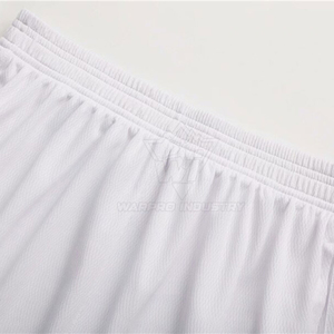 Ensemble complet d'uniformes de basket-ball officiels pour hommes, avec maillot et short respirants, vêtements de sport légers et durables, parfaits pour l'équipe - Product Image 3