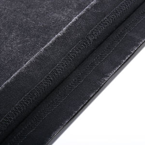 เสื้อยืดผู้ชายผ้าฝ้าย 100% สไตล์วินเทจทรงโอเวอร์ไซส์ ซักย้อมสีแบบแอซิดวอช หนานุ่ม ใส่สบาย เหมาะกับหน้าร้อน เป็นมิตรต่อสิ่งแวดล้อม สตรีทแวร์ สั่งทำได้ - Product Image 4