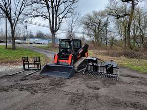 Mini-chargeuse sur chenilles Kubota SVL75-2HFWC haute puissance, capacité de charge de 2 tonnes, godet de 0,8 m, moteur diesel de 55 kW, pompe, boîte de vitesses - Product Image 4