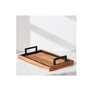 Plateau en bois avec double poignées en métal conçu pour un décor d'inspiration vintage Utilisation de la cuisine rustique et service quotidien - Product Image 1