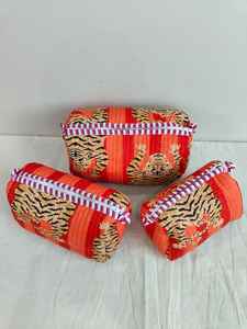 ชุดกระเป๋าเครื่องสำอางน้ำหนักเบาแบบมีซิปพิมพ์ลายสัตว์ (เสือ) ผ้าฝ้าย 3 ชิ้น พร้อมกระเป๋าจัดระเบียบสำหรับการเดินทางและการใช้งานแบบสบายๆ - Product Image 2