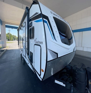 รถบ้านมือสองสภาพดี ปี 2022 รุ่น Coachmen Freedom Express 259FKDS - Product Image 4