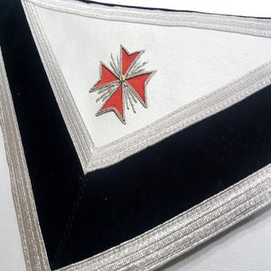 We Made Masonic Scottish Rite AASR Honor Master Delantal de cuero Royal Arch Chapter Delantal Rojo - Product Image 5