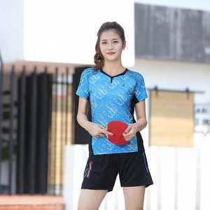 Uniformes de tennis respirants de haute qualité en maille 100% polyester pour hommes, jupes de tennis imprimées par transfert thermique pour femmes, équipe personnalisée - Product Image 4