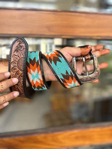 เข็มขัดลูกปัดหนังตะวันตกสําหรับผู้ชายและผู้หญิงมีจําหน่ายในราคาขายส่ง - Product Image 3