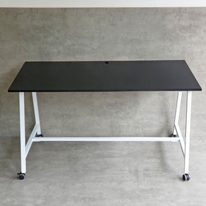 Escritorio Móvil Plegable FOS de 140x70cm, Escritorio Portátil de Madera con Patas de Hierro, Altura Ajustable para Dormitorio, con Almacenamiento - Product Image 5
