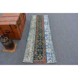 Alfombra Turca de 2.2x5.9 pies, Alfombra Marroquí Vintage de Lana, Diseño de Patchwork Ecológico con Respaldo de Látex, Alfombra Tradicional Azul - Product Image 1