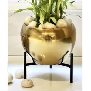 Maceta de Metal con Acabado en Polvo Negro y Borde Dorado para Decoración del Hogar, Hotel, Jardín y Accesorios - Product Image 3