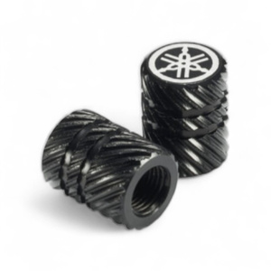 Capuchon de valve en aluminium noir d'origine Yamaha 90338W1018BL TYPE?3 - Product Image 1