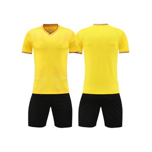 Camiseta de fútbol, pantalones cortos, sublimación personalizada, secado rápido, transpirable, poliéster, uniforme de fútbol, conjunto de fútbol transpirable - Product Image 5