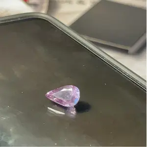 Kualitas eksklusif batu permata langka berubah warna batu permata Alexandrite masing-masing dari batu kelahiran Alexandrite potong pir Sri Lanka