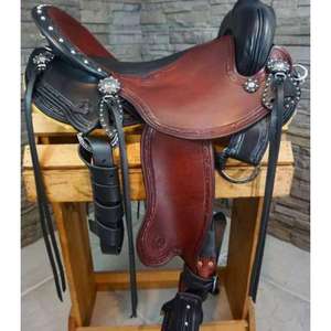 Silla de Montar de Cuero Puro con Armazón de Madera, Diseño Grabado Personalizado, Silla Inglesa de Primera Calidad para Equipo de Equitación - Product Image 4