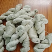 Fil de soie brut de mûrier pur 100% fil de soie de qualité 20/22D 4A pour la couture, le crochet, le tricot, le tissage, la broderie, la fabrication de cordes