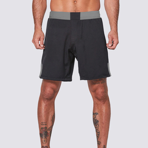 Nouveauté - Shorts de lutte pour hommes de haute qualité, doux et respirants, avec logo personnalisé, couleurs et tailles - Matière polyester/nylon - Product Image 1
