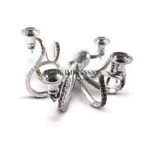 Bougeoirs de décoration de table en métal doré poli Bougeoirs classiques et support faits à la main de dernière conception Lot de 2 - Product Image 6