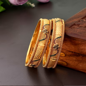 กำไลข้อมือทองเหลืองแบบกว้างพร้อมรายละเอียดเคลือบที่ดีที่สุดสำหรับชุดตะวันตก - Product Image 2